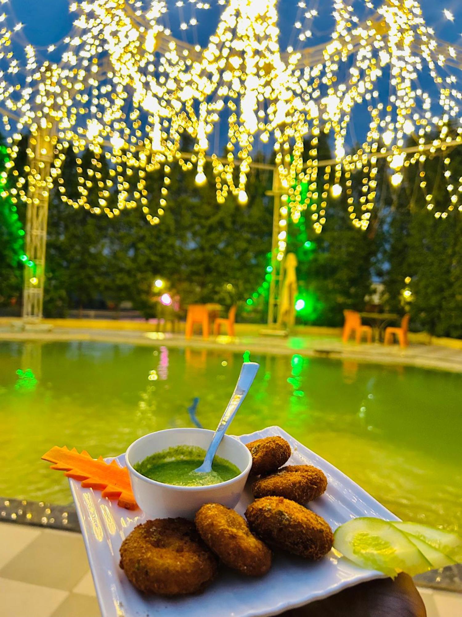 Krishnam Resort Jabalpur Buitenkant foto